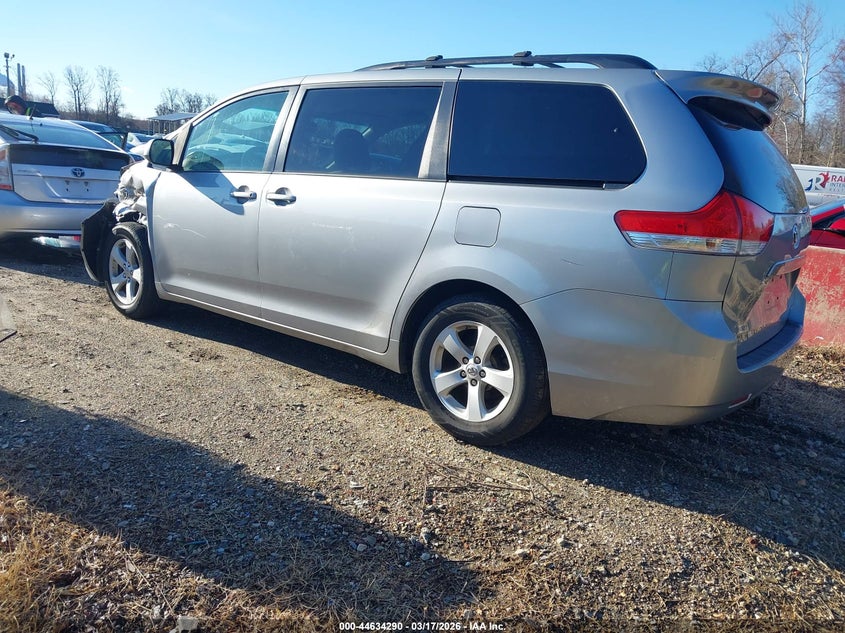 2011 Toyota Sienna Le V6
