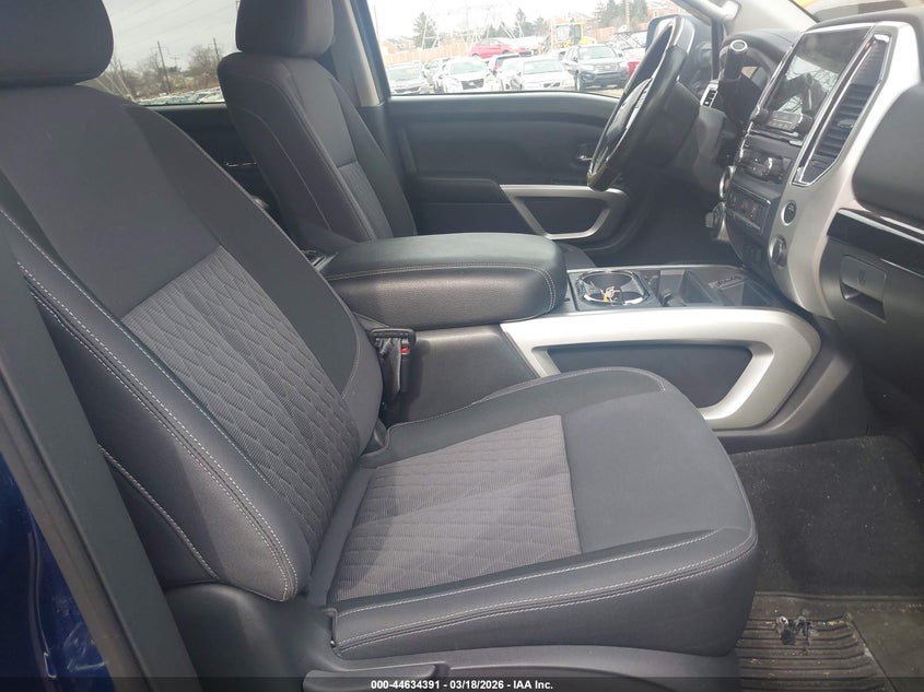 2021 Nissan Titan Sv 4X4