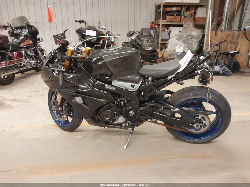 2022 Suzuki Gsx-R1000 R VIN: JS1DM11H1N7100116 Lot: 44634444