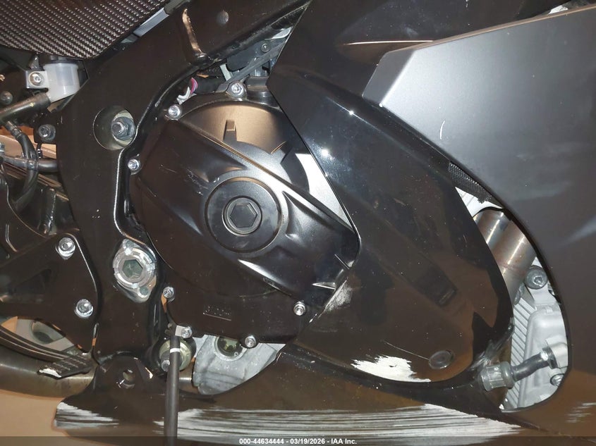 2022 Suzuki Gsx-R1000 R VIN: JS1DM11H1N7100116 Lot: 44634444