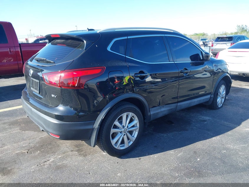 2017 Nissan Rogue Sport Sv