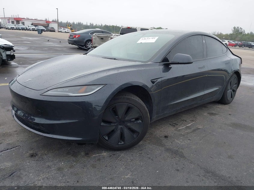 2025 Tesla Model 3 Long Range Rear-Wheel Drive/Standard Rear-Wheel Drive