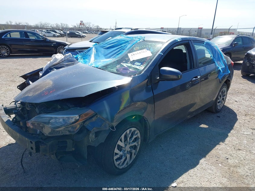 2017 Toyota Corolla Le 5YFBURHE2HP699540 photo 1