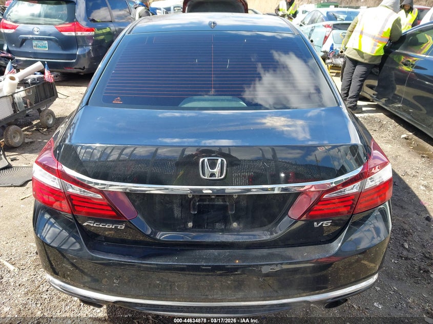 2016 HONDA ACCORD EX-L V-6 — Photo 17