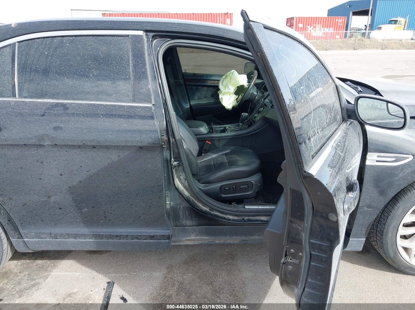 2016 Ford Taurus Limited