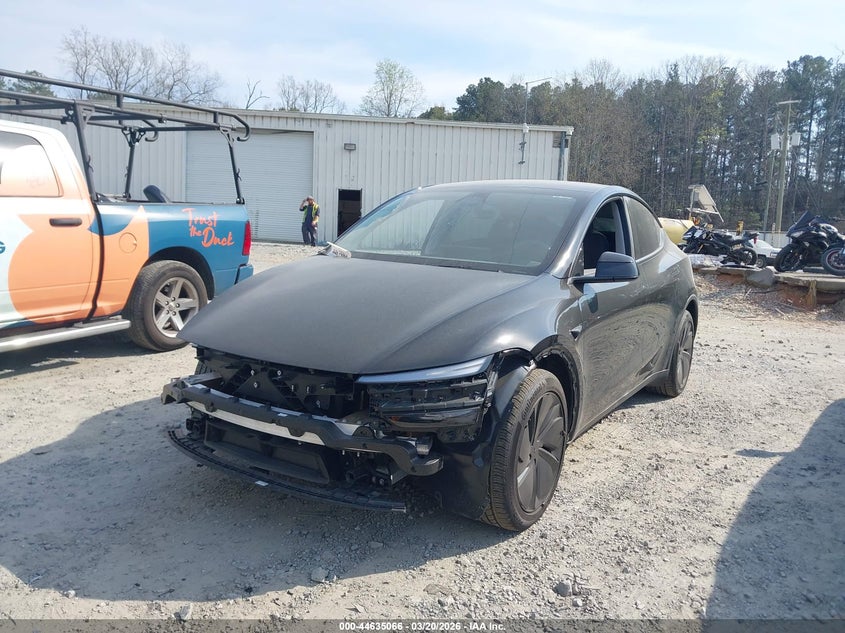 2026 Tesla Model Y Premium Rear-Wheel Drive/Standard Rear-Wheel Drive