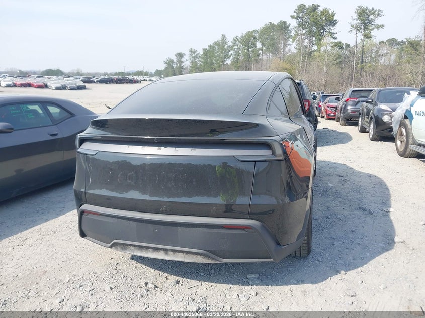 2026 Tesla Model Y Premium Rear-Wheel Drive/Standard Rear-Wheel Drive