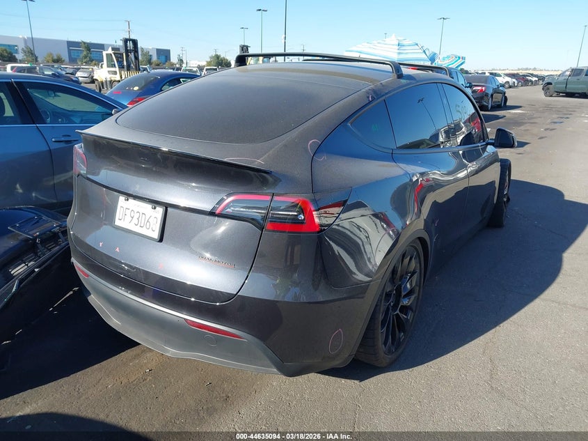 2025 Tesla Model Y Performance Dual Motor All-Wheel Drive