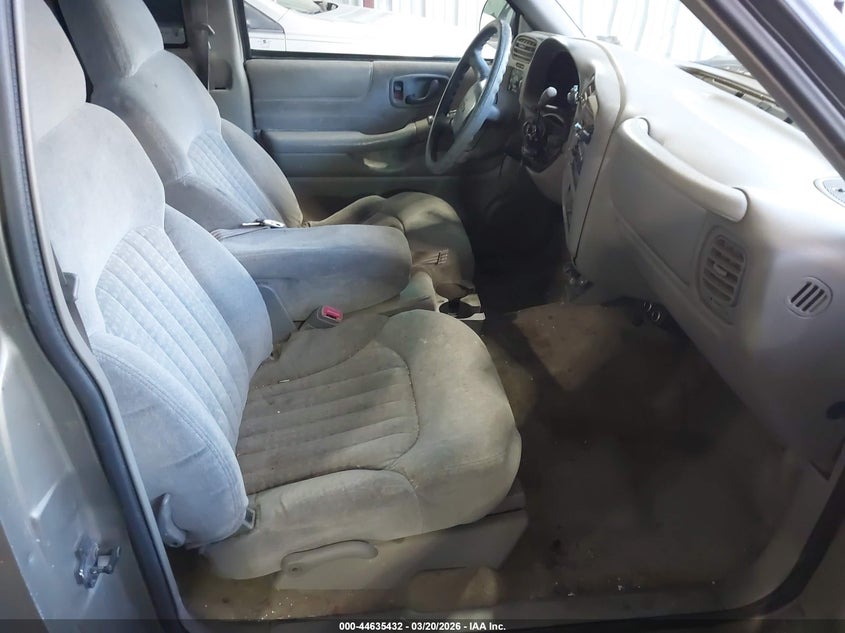 2001 Chevrolet S-10 Ls