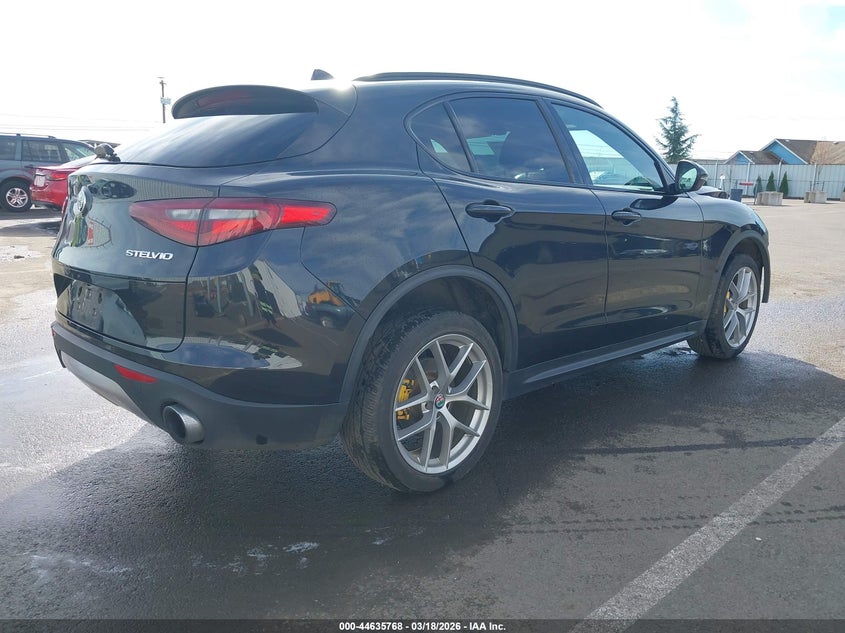 2018 Alfa Romeo Stelvio Ti Sport Awd