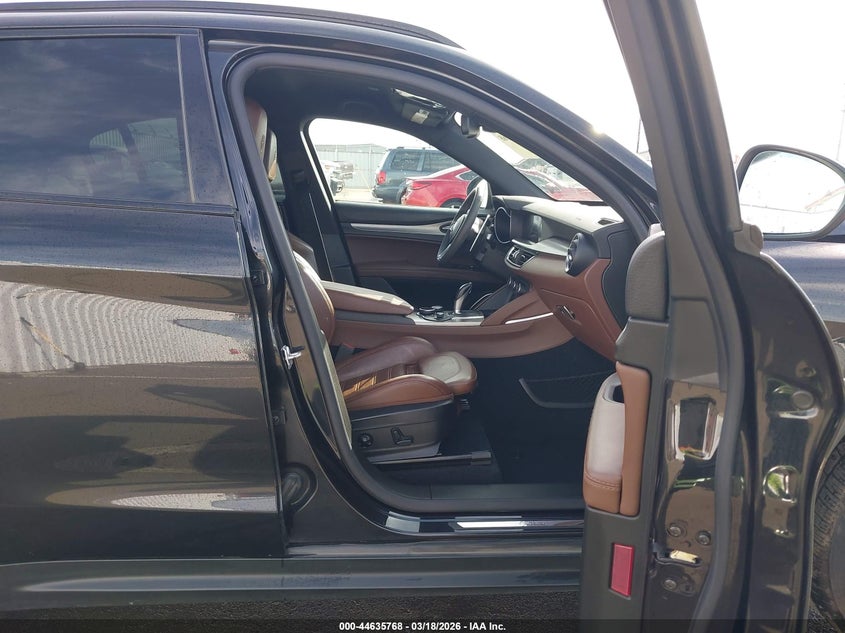 2018 Alfa Romeo Stelvio Ti Sport Awd