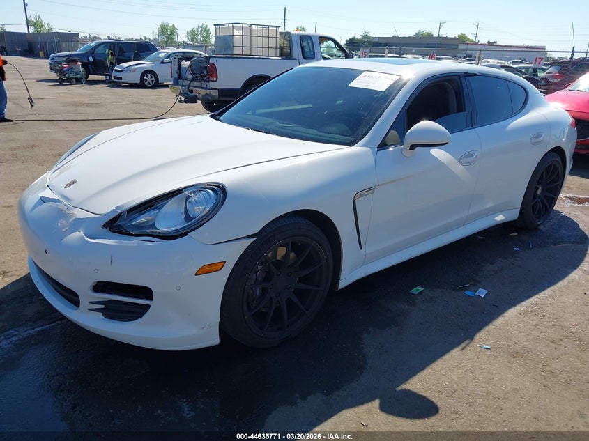 2012 Porsche Panamera 4