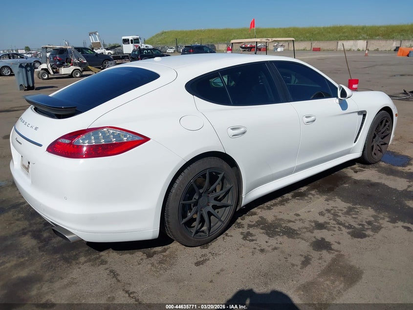 2012 Porsche Panamera 4