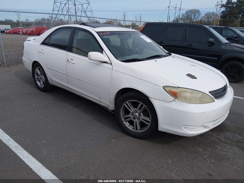 2004 TOYOTA CAMRY LE V6
