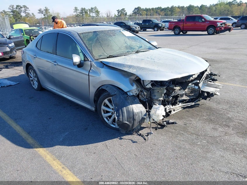2019 Toyota Camry Le