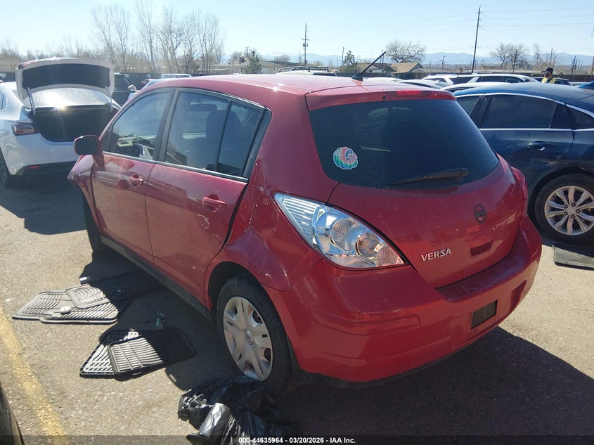2011 Nissan Versa 1.8S