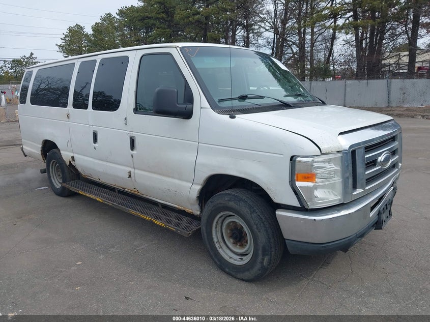 2013 Ford E-350 Super Duty Xlt