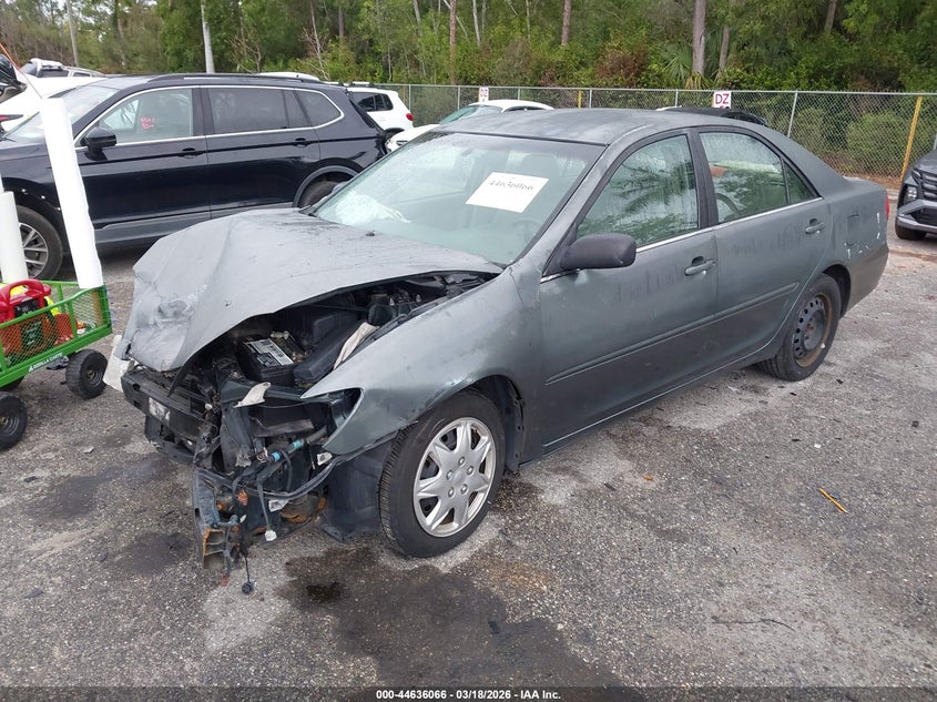 2004 Toyota Camry Le