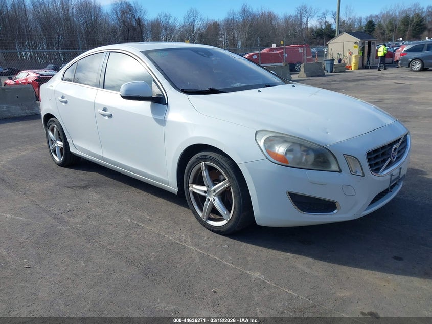2013 Volvo S60 T5/T5 Platinum/T5 Premier/T5 Premier Plus