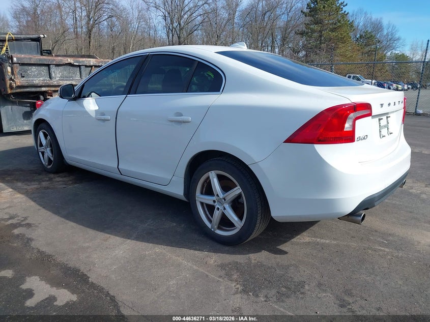 2013 Volvo S60 T5/T5 Platinum/T5 Premier/T5 Premier Plus