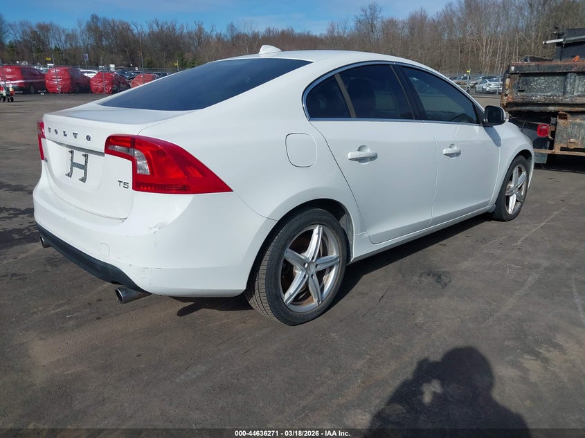 2013 Volvo S60 T5/T5 Platinum/T5 Premier/T5 Premier Plus