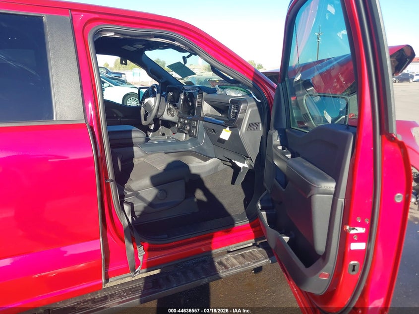 VIN 1FTEW2KP7RKD02378 2024 FORD F-150 STX