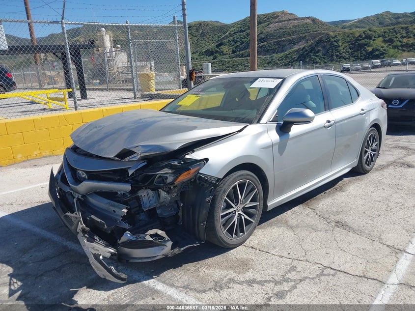 2023 Toyota Camry Se Hybrid