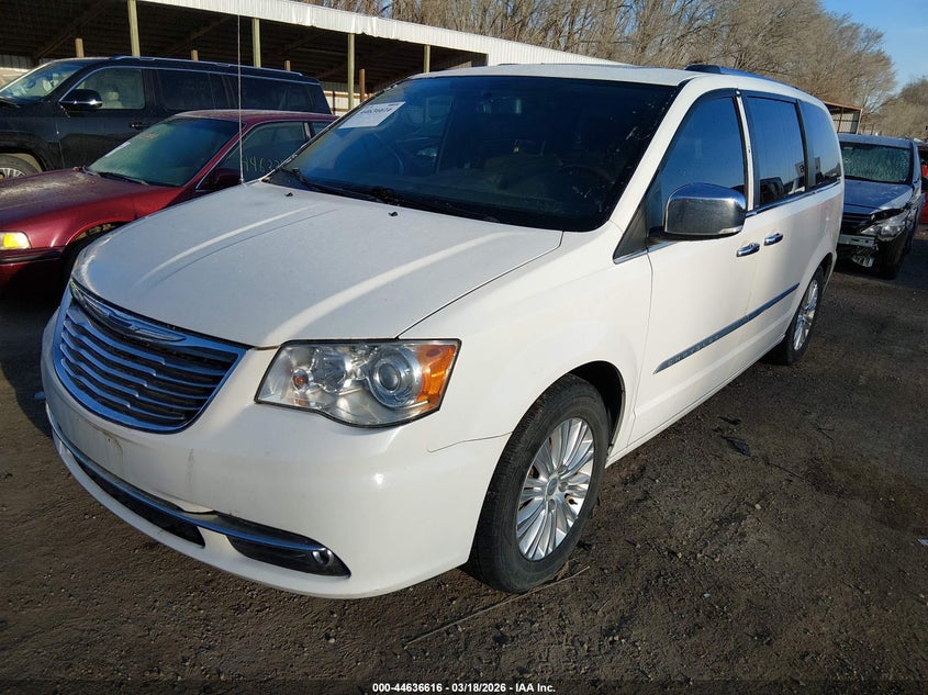 2013 Chrysler Town & Country Limited