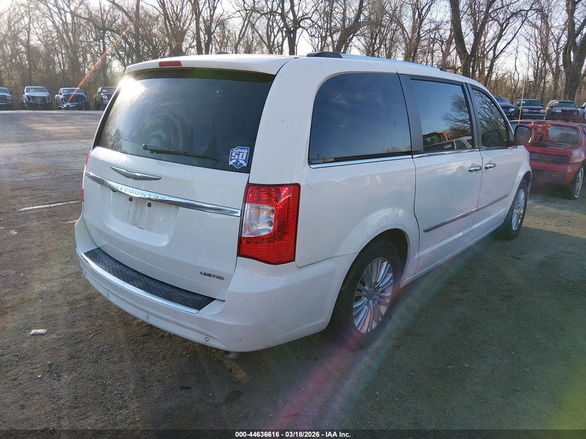 2013 Chrysler Town & Country Limited