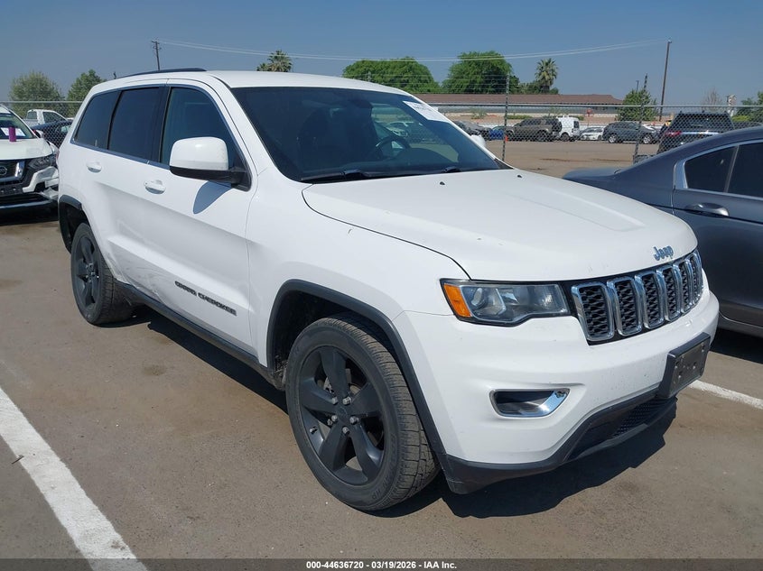 2017 JEEP GRAND CHEROKEE LAREDO 4X2