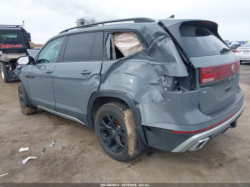 2024 Volkswagen Atlas 2.0T Peak Edition Se W/Technology