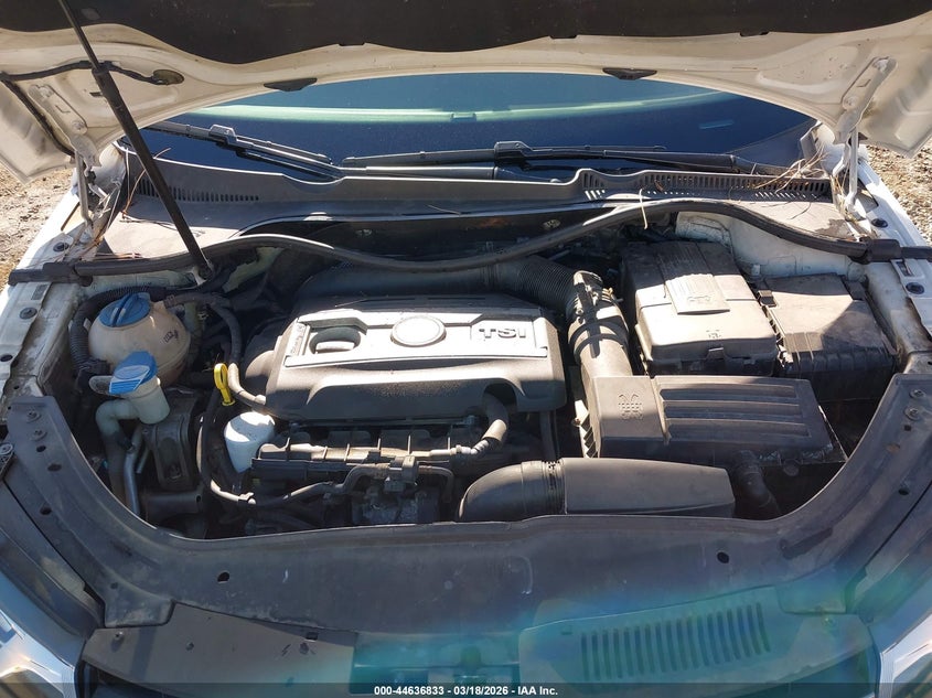 2013 Volkswagen Eos Komfort VIN: WVWBW8AH0DV008005 Lot: 44636833