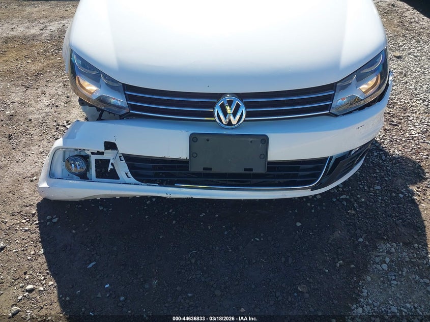 2013 Volkswagen Eos Komfort VIN: WVWBW8AH0DV008005 Lot: 44636833