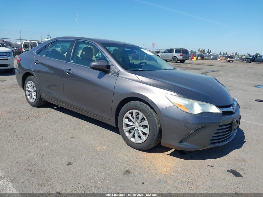 2015 Toyota Camry Le