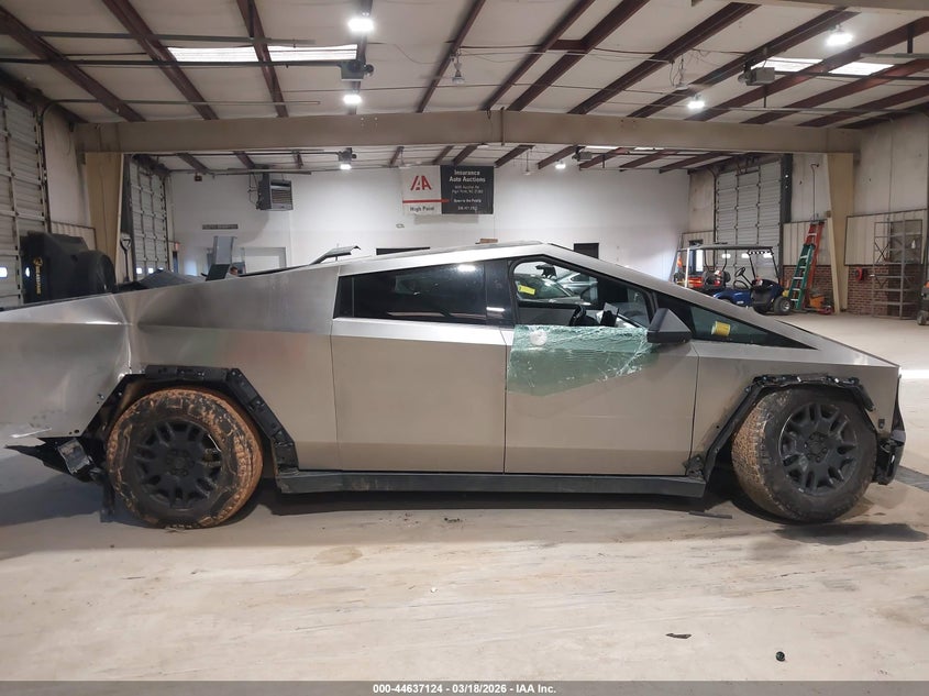 2024 Tesla Cybertruck All-Wheel Drive VIN: 7G2CEHED2RA007243 Lot: 44637124