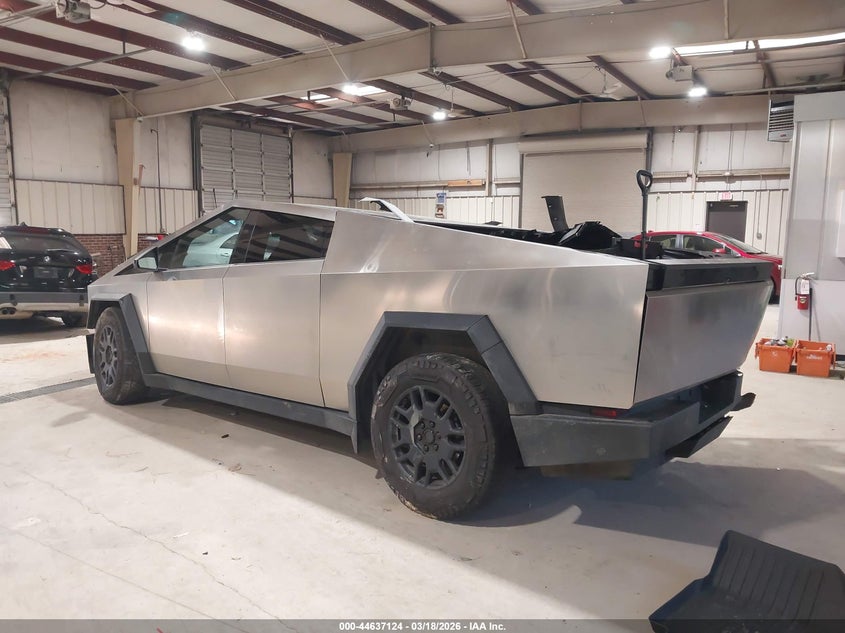 2024 Tesla Cybertruck All-Wheel Drive VIN: 7G2CEHED2RA007243 Lot: 44637124