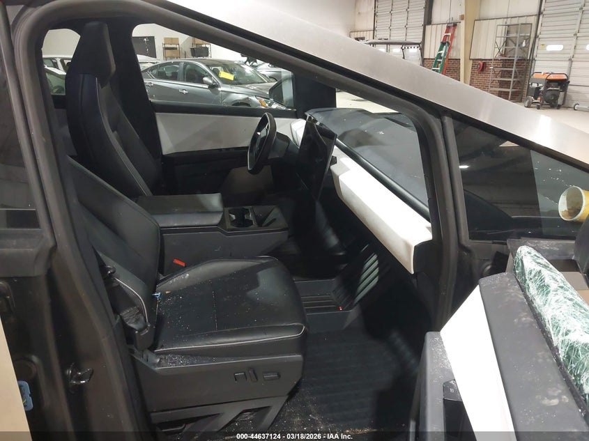 2024 Tesla Cybertruck All-Wheel Drive VIN: 7G2CEHED2RA007243 Lot: 44637124