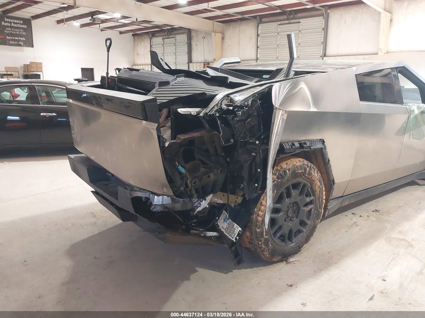 2024 Tesla Cybertruck All-Wheel Drive VIN: 7G2CEHED2RA007243 Lot: 44637124