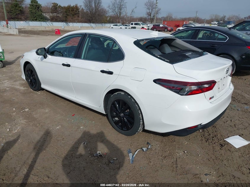 2022 Toyota Camry Le Awd