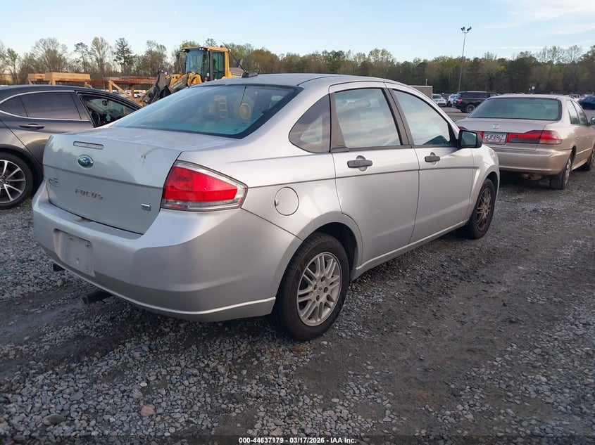 Vin: 1fahp3fn8bw204635, lot: 45134196, ford focus se 20114