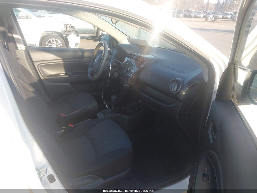 2015 Mitsubishi Mirage De