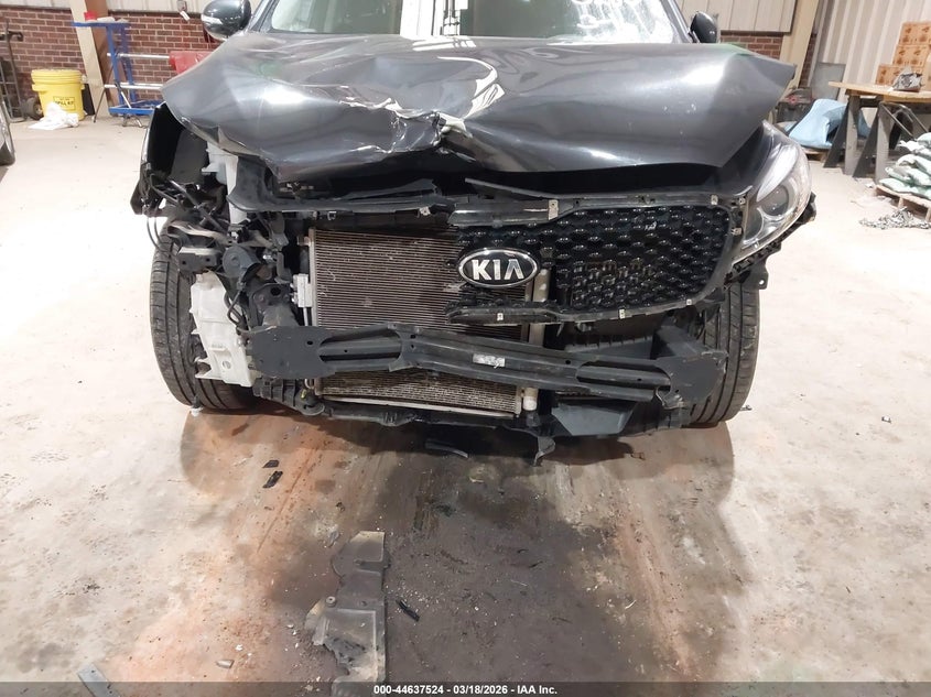 2016 KIA SORENTO auction photo 6