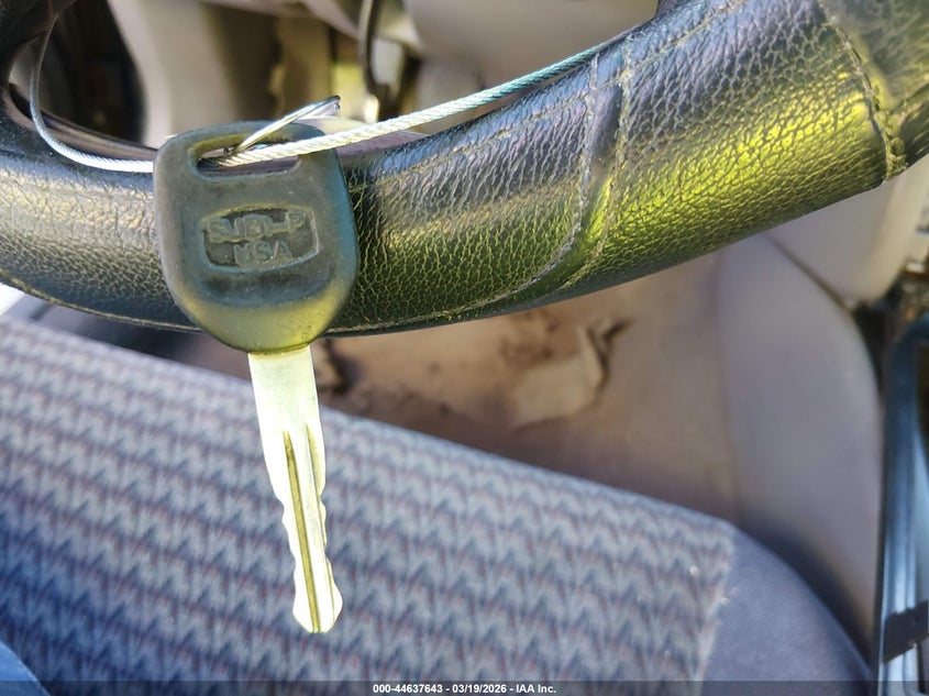 1998 Subaru Forester L VIN: JF1SF6352WG781983 Lot: 44637643