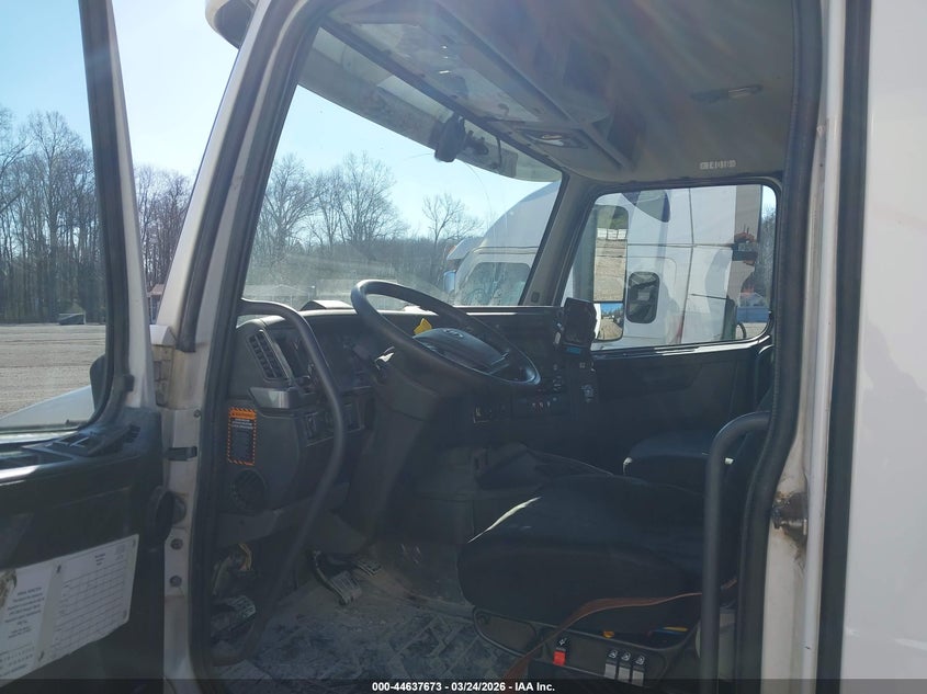 2019 Volvo Vnr white Lot 111044637673 Vin 4V4W19EGXKN901923