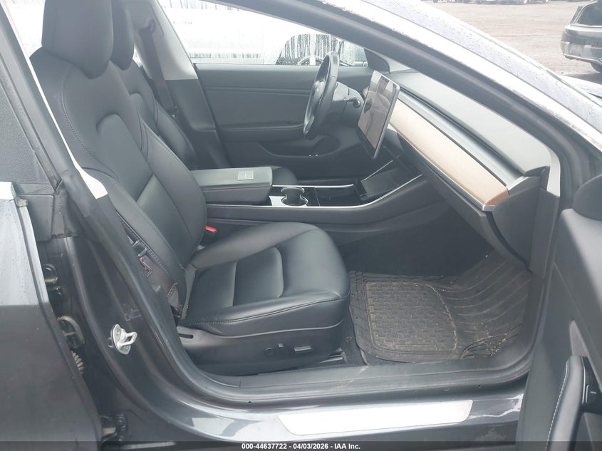 2018 Tesla Model 3 Long Range/Performance