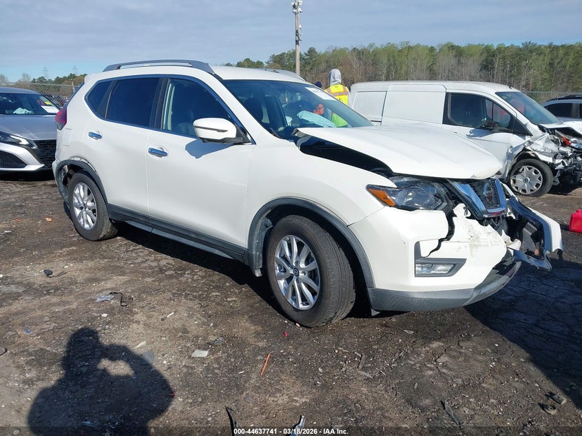 2018 Nissan Rogue Sv