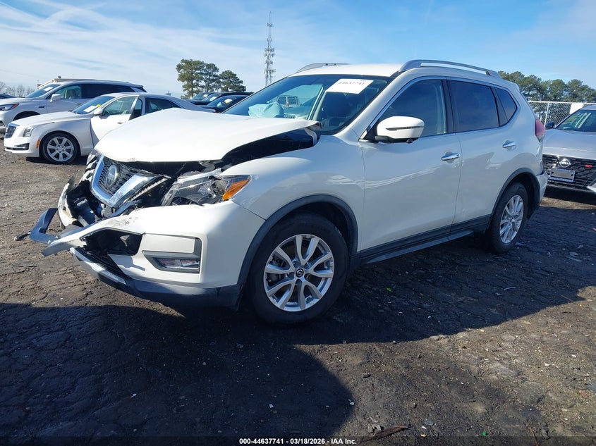 2018 Nissan Rogue Sv