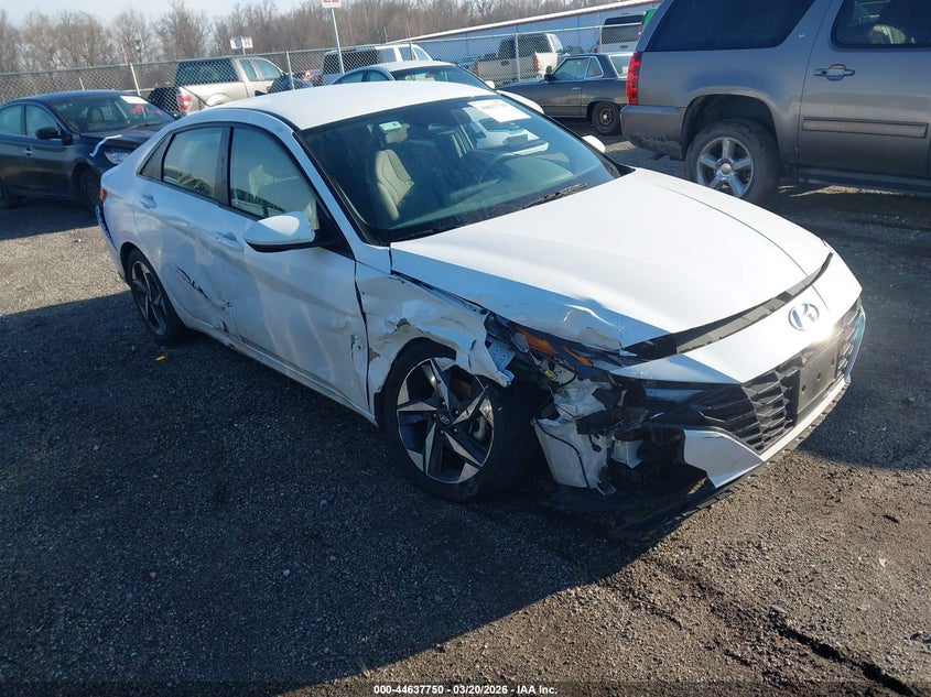 2023 Hyundai Elantra Sel