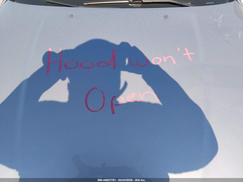 2011 Volvo Xc70 3.2 VIN: YV4952BL3B1113737 Lot: 44637781