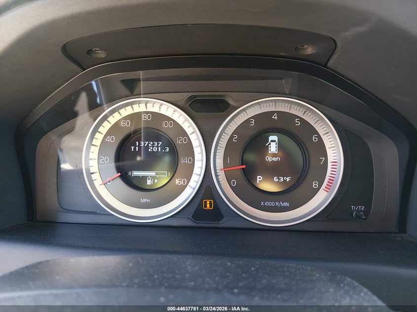 2011 Volvo Xc70 3.2 VIN: YV4952BL3B1113737 Lot: 44637781